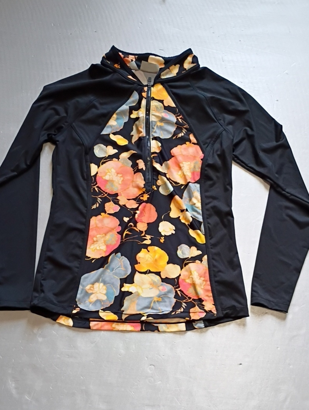 Athleta M Women’s Floral Panel Black Rash Guard Swim Top
